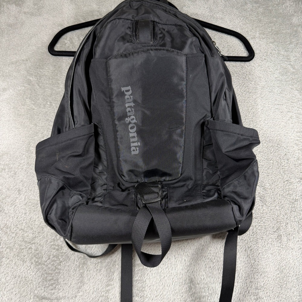 Patagonia Yerba 24L Backpack Unisex OS Black Daybag Hiking Laptop Bag